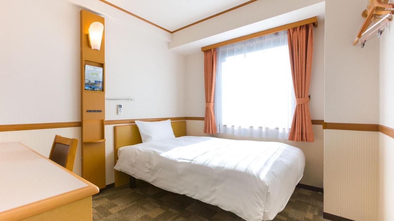 Toyoko Inn Shin-Osaka Chuo-Guchi Shinkan Eksteriør billede